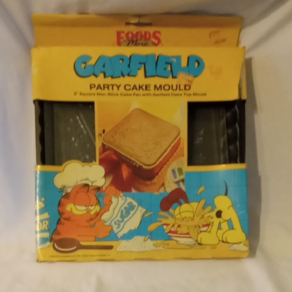 Rare Garfield Party Cake Pan
